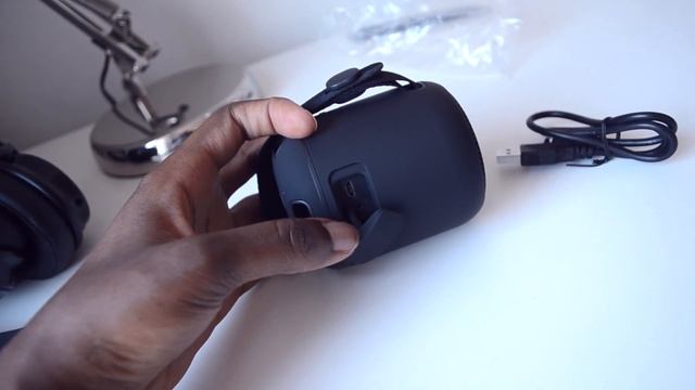 Sony SRS XRB 12 Unboxing & Review | Best Small Speaker смотреть онлайн