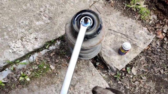 Замена переднего амортизатора Renault Logan How to replace front shock absorbers on Dacia Logan смотреть онлайн