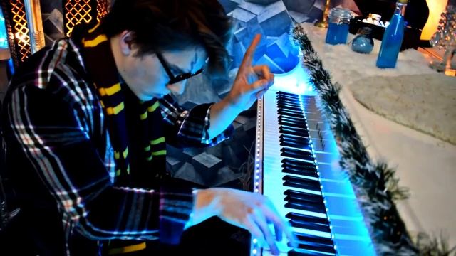 Harry Potter's theme on PIANO смотреть онлайн