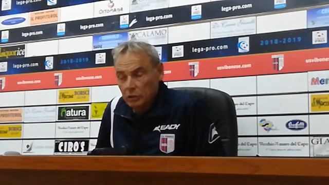 Mister Orlandi in conferenza dopo la vittoria per 5 a 0 della sua Vibonese contro il Francavilla смотреть онлайн
