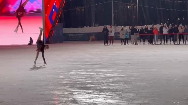 Алина ЗАГИТОВА выступление на Зимнем дне Московского спорта 04.02.23 смотреть онлайн