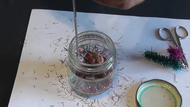 ДЕТСКИЕ ПОДЕЛКИ/ НОВОГОДНИЙ ШАР БЕЗ ГЛИЦЕРИНА смотреть онлайн