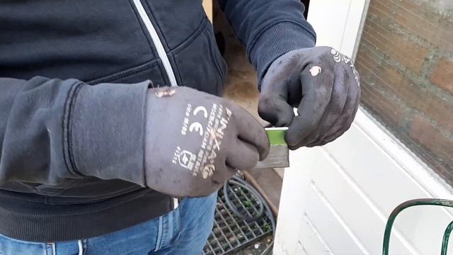 Volvo 850 Restoration - Fixing Rust Holes With Metal Bonding - Day 20 смотреть онлайн