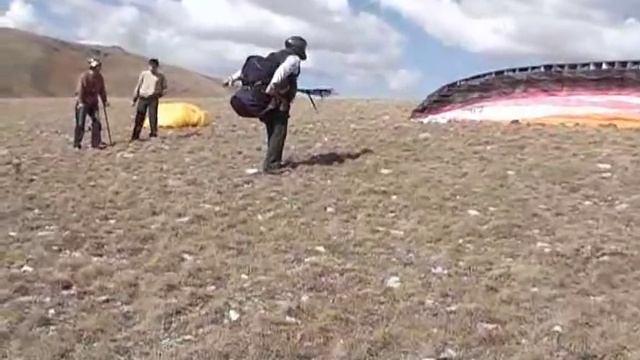Paragliding Armenia Aparan Ttudzhur смотреть онлайн