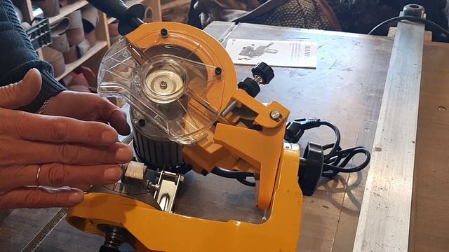 CHAMPION C2001 PRO Заточной станок для пильных цепей Обзор смотреть онлайн