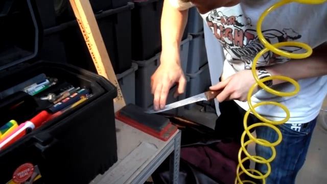 Apprentice Upholsterer смотреть онлайн