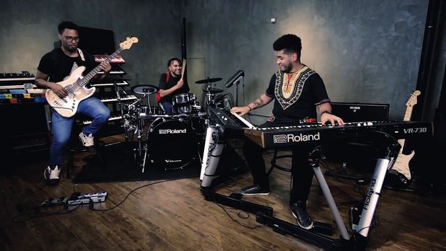 Demo Piano Elétrico e Órgão Vintage - Roland VR-730 com Rapha Dantop смотреть онлайн