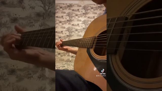 Limp Bizkit - Behind Blue Eyes смотреть онлайн