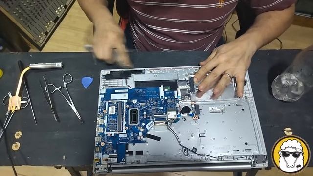 Mugrosa y Lenta, Laptop Lenovo para mantenimiento. смотреть онлайн