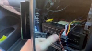 Как подключить камеру заднего хода .