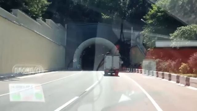 Дорога в Сочи на берег Черного моря и горнолыжный курорт Красная Поляна Олимпийские объекты смотреть онлайн