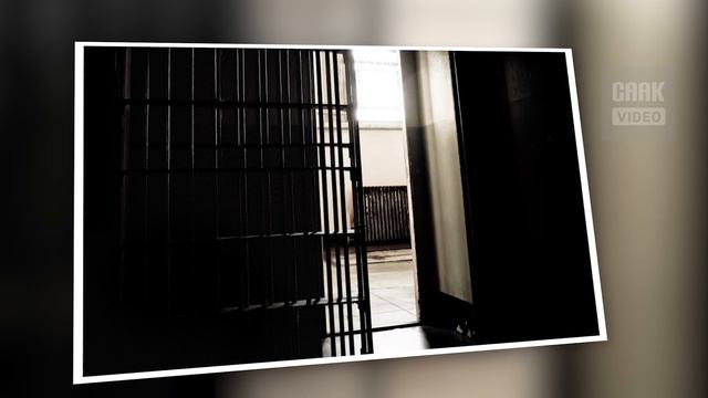 Сингапурыг авлигачдын үүрээс салгаж, Азийн санхүүгийн төв болгосон түүх смотреть онлайн