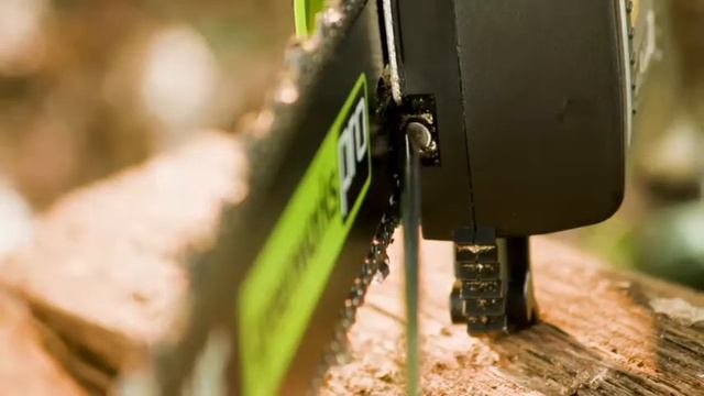 Greenworks PRO 80V 10” Brushless Cordless Polesaw, 2 0Ah Battery and Charger Included PS80L210 смотреть онлайн