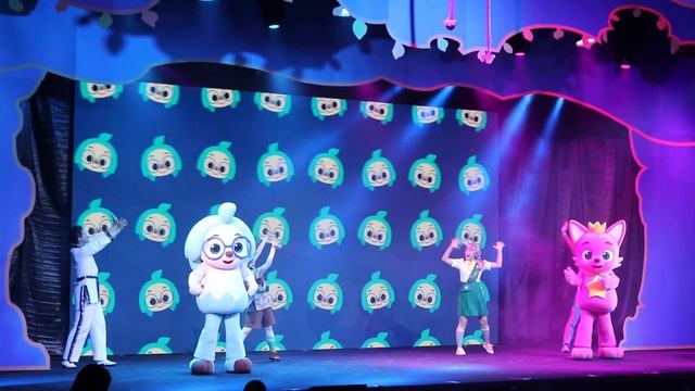 Baby Shark Live performance | Sophia Queen | Best Show for Children | 4K смотреть онлайн