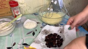 Манник на кефире с изюмом