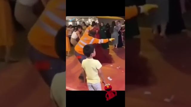 зажигает.mp4 смотреть онлайн