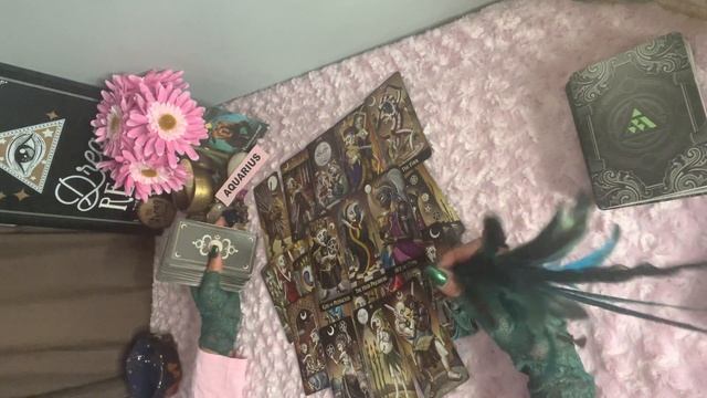 AQUARIUS - Two people that communicate bring growth to a connection смотреть онлайн