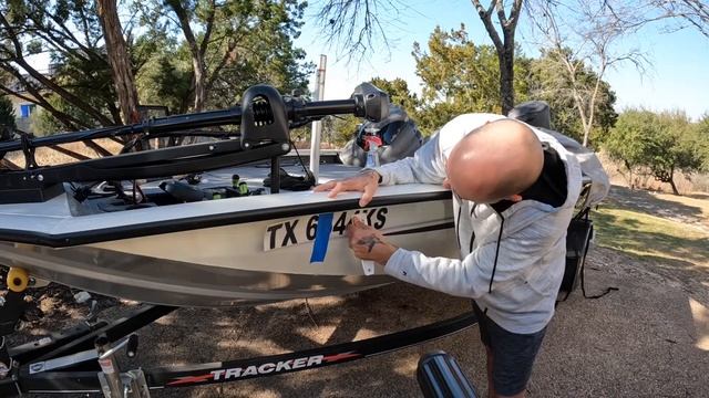 How to apply a vinyl sticker to a boat using the hinge method смотреть онлайн