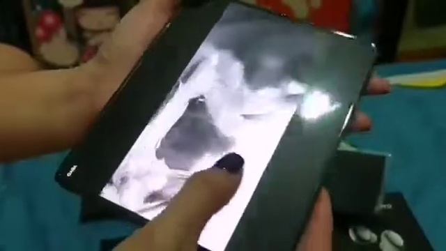Unboxing of Samsung galaxy Z fold 3 with Free Galaxy Buds pro (Singapore - 21) смотреть онлайн