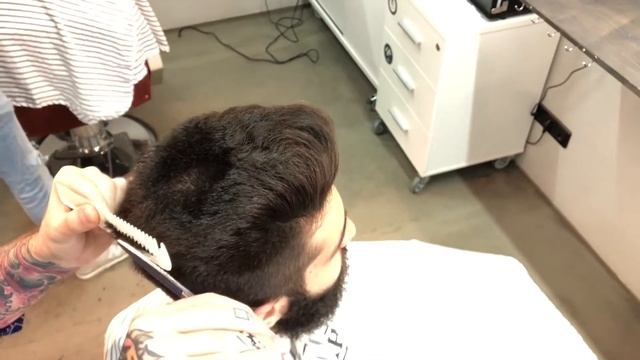 The Quiff haircut tutorial by Russian Barber Andrew Shefer (short pompadour haircut with no fade) смотреть онлайн