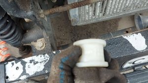 стучит кабина HOWO