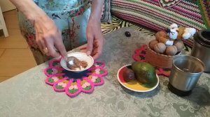 Скраб для лица из косточки авокадо