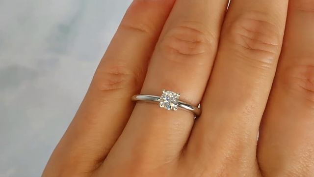 Кольцо с выращенным бриллиантом 0.345 ct смотреть онлайн