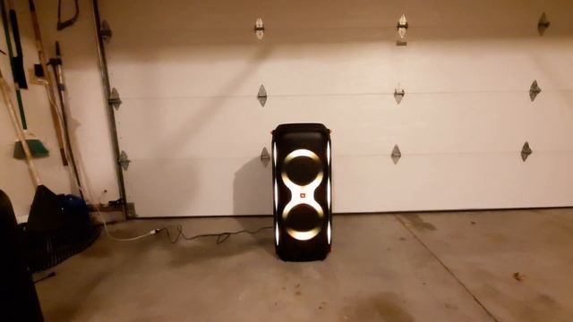 JBL Partybox 710 Bluetooth Speaker ? Light Modes Not Always Named Correctly In The App смотреть онлайн