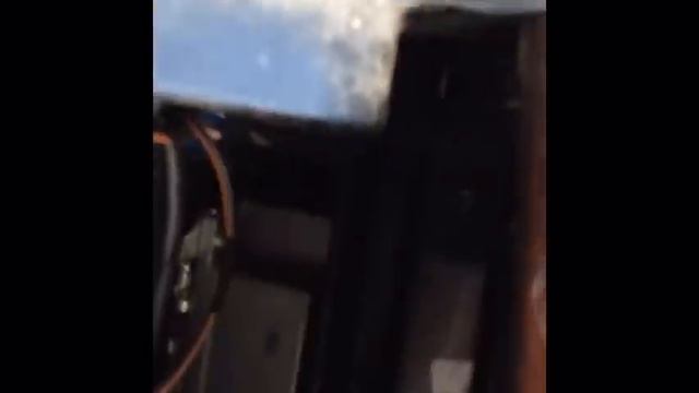 How To Remove Radio From 2003 Mercedes C240 смотреть онлайн