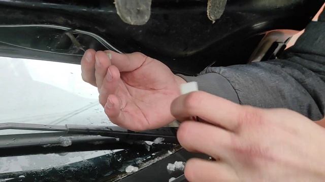 Замена форсунки омывателя Volkswagen polo седан смотреть онлайн