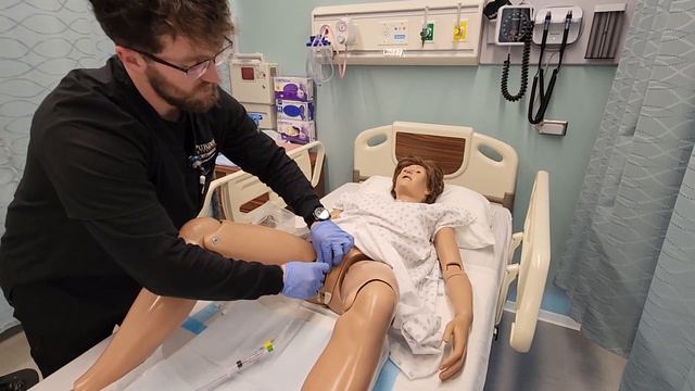 Robert Hartman- Female catheter insertion смотреть онлайн