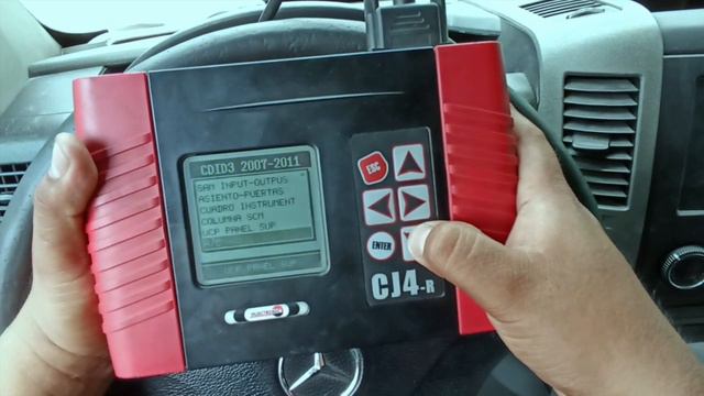 Check Engine en Camión Mercedes-Benz SPRINTER смотреть онлайн
