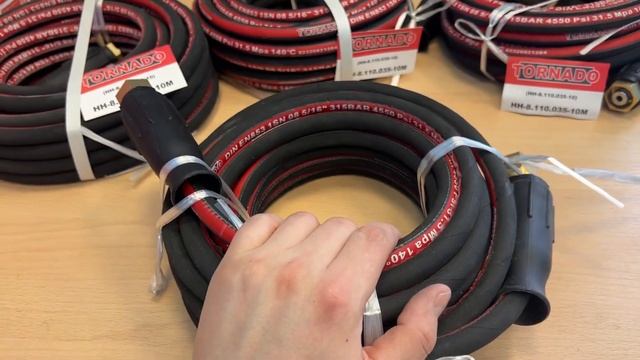 Шланг HH-8.110.035-10 с гайками Easy!Lock - отличный аналог оригинального Karcher смотреть онлайн