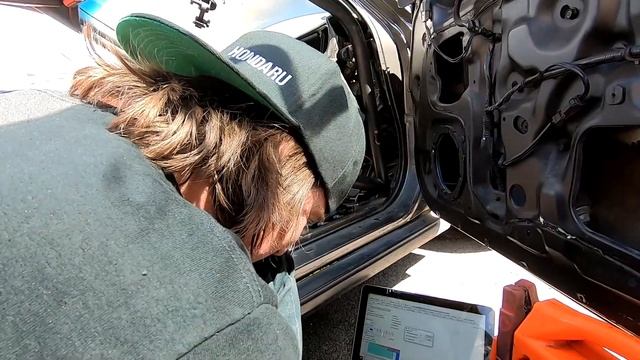 1000Hp Prelude Came Out Swingin' Then Ate Another Axle... смотреть онлайн