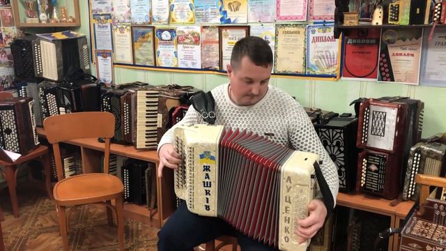 В гостях у Івана Сухого в музеї Гармоніки смотреть онлайн