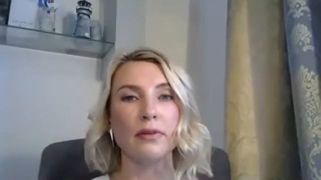 КАК ИМЕТЬ ХОРОШИЕ ВОЛОСЫ смотреть онлайн