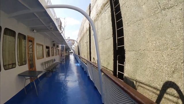 Теплоход Бородино.  Шлюзы на теплоходе. Канал имени Москвы.
