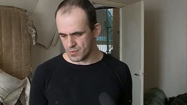 Два собственника квартиры пытаются найти взаимопонимание. смотреть онлайн