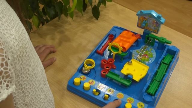 Настольная игра упрямый шарик Screwball Scramble смотреть онлайн