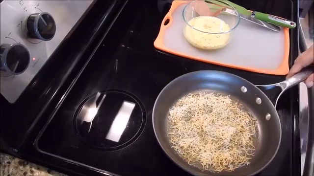 БЫСТРЫЙ ЗАВТРАК, Сырный Хрустящий Омлет за 3 минуты. Вкуснота неописуемая. Сhees смотреть онлайн