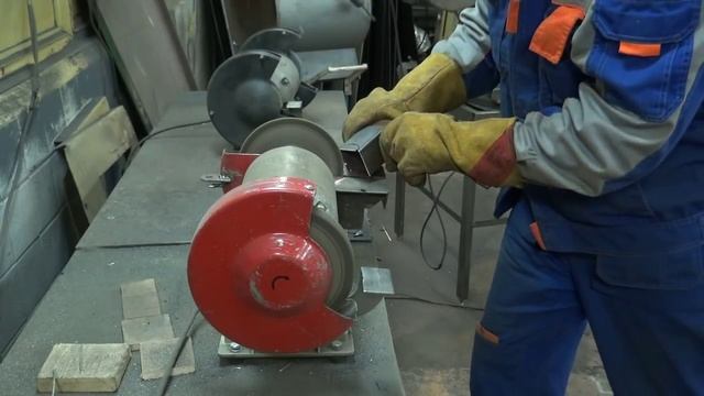 Высокоэффективный наждачный станок. смотреть онлайн