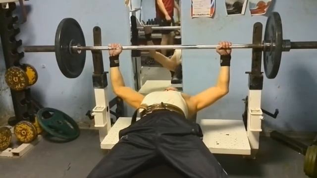 олег рекорд 2-ой взрослый смотреть онлайн