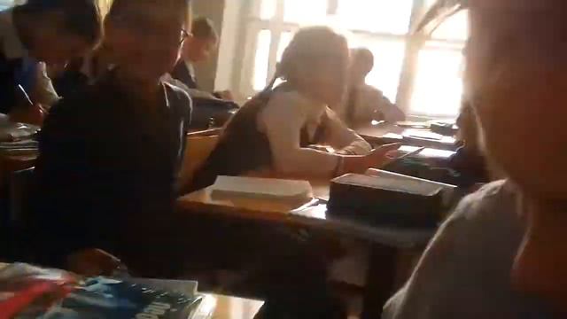 Когда учителя нет мы бесимся смотреть онлайн