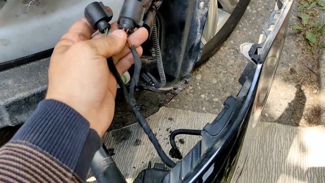 TOURAN 5T1 Ставим сетку в бампер смотреть онлайн