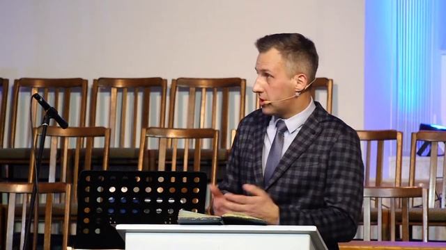 «Как дожить до следующего Рождества» | Чудаков Роман смотреть онлайн