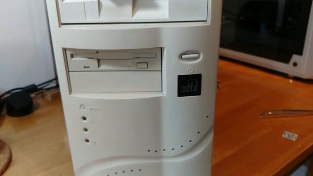 Building a Pentium 2 DOS/Windows 98 PC смотреть онлайн