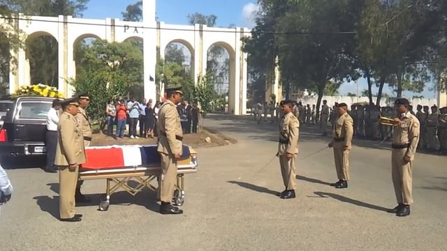 Honores Militares смотреть онлайн