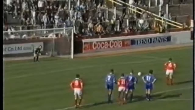Leyton Orient 4 Chester City 3 - 1992-3 смотреть онлайн