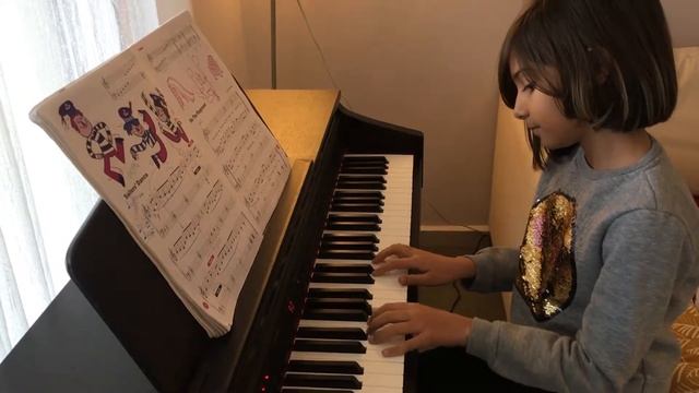 SAILOR'S DANCE - Learning to play piano Denes Agay Piyano çalmayı öğrenelim смотреть онлайн