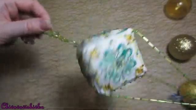 Прикладная вышивка : объемная елочная игрушка и органайзер - игольница своими руками.